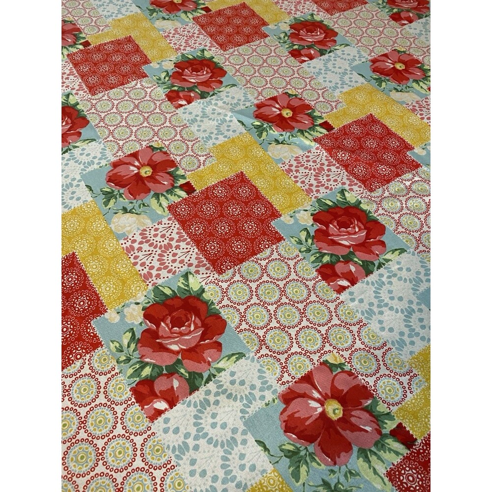 Pioneer Woman 70” Round Rose Patchwork Tablecloth Cottage Shabby Chic H26